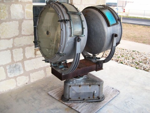 24-inch double-drummed beacon